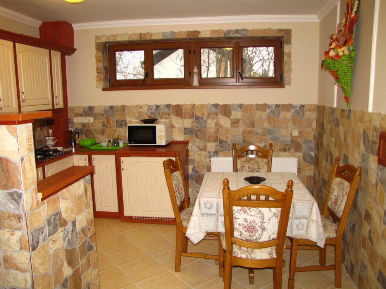 Willa Szegfu Apartman Hajdúszoboszló Zewnętrze zdjęcie